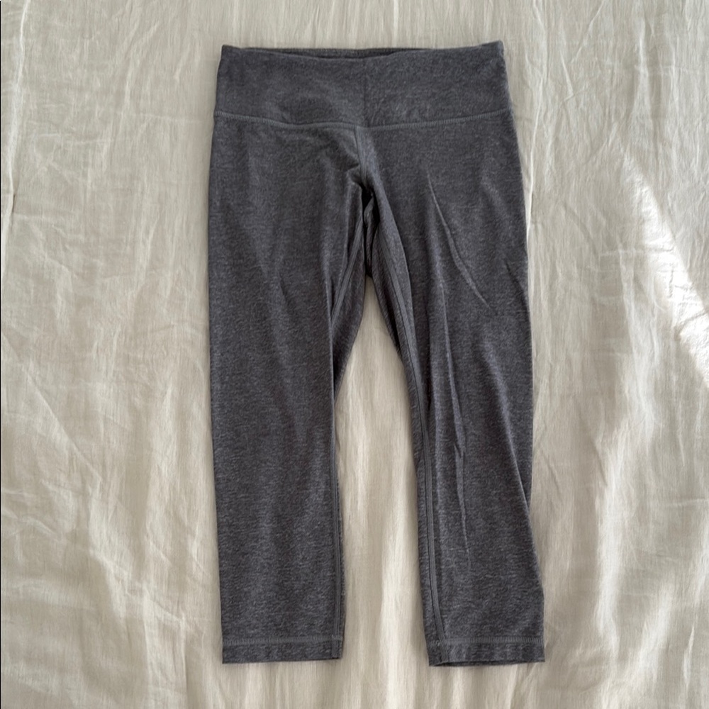Lululemon Women’s Capri Align Leggings